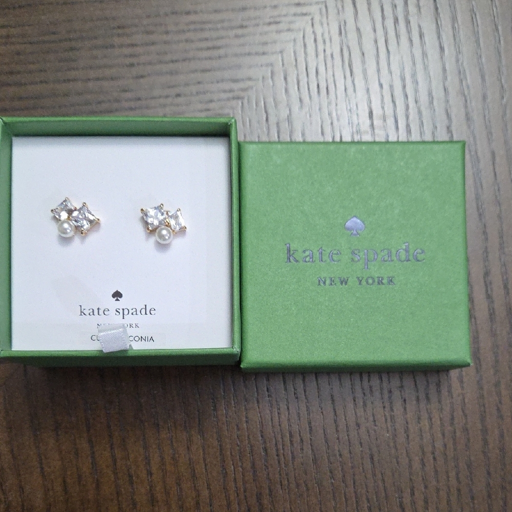 kate spade Gold-Tone Crystal Stud Earrings with White Pearls New In Box